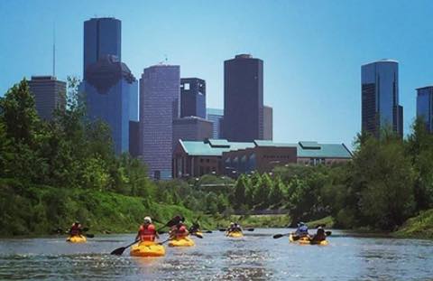 Kayaking-Buffalo-Bayou-Park