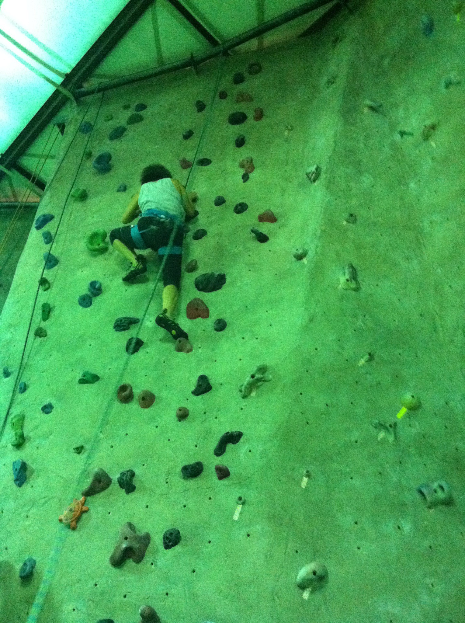 indoor-rock-climbing3