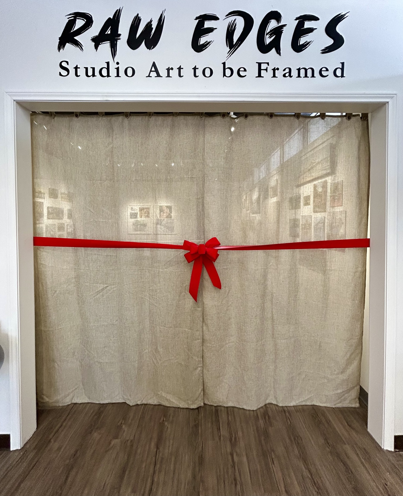 Friendswood Frame & Gallery’s Grand Opening